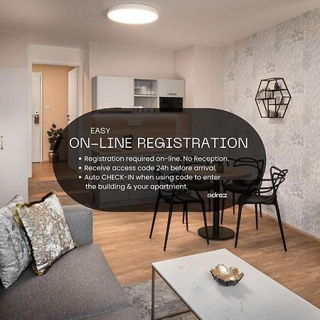 Theatre 9 Apartments By Adrez Prag Eksteriør billede