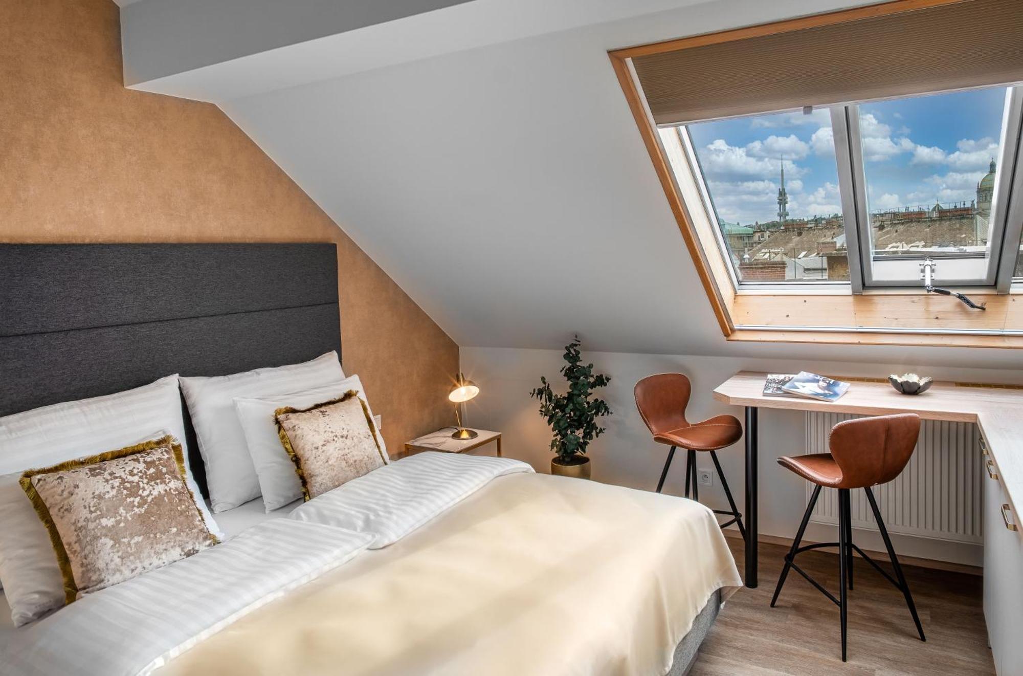 Theatre 9 Apartments By Adrez Prag Eksteriør billede