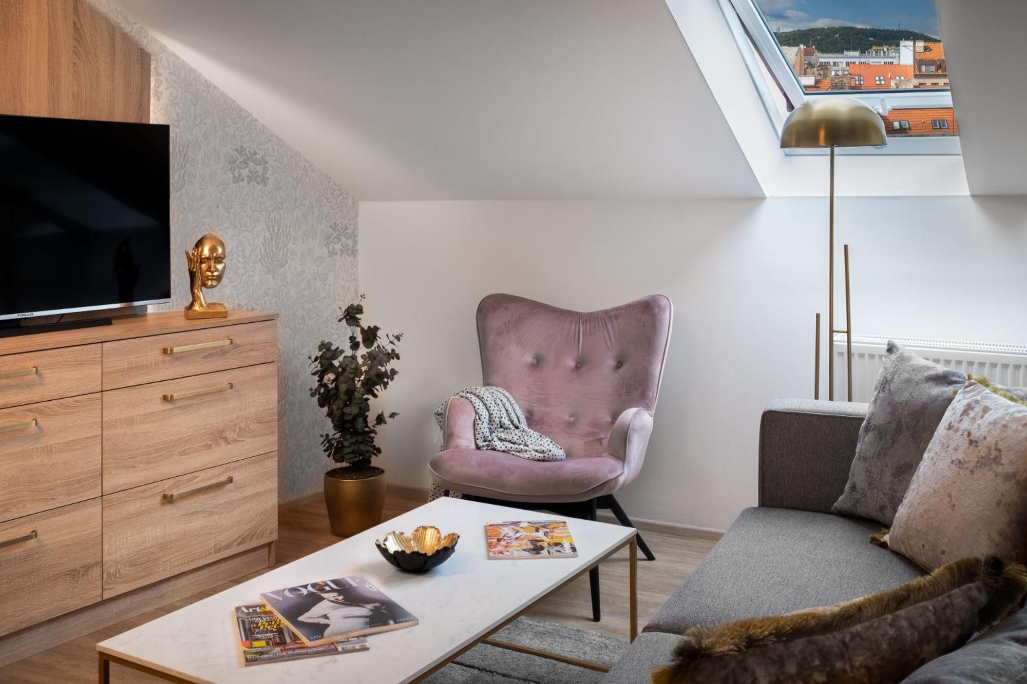 Theatre 9 Apartments By Adrez Prag Eksteriør billede