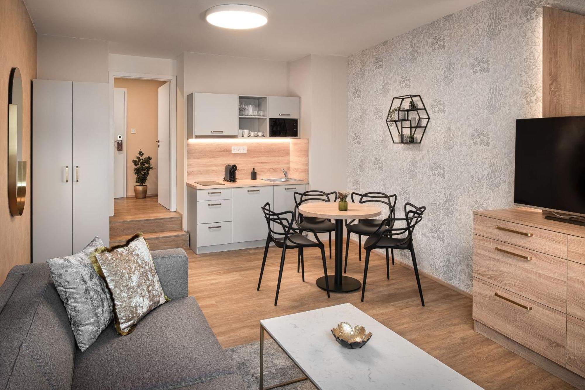 Theatre 9 Apartments By Adrez Prag Eksteriør billede